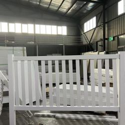 Vinyl Picket Fence 4x8 Closed Top Materials $10/ft