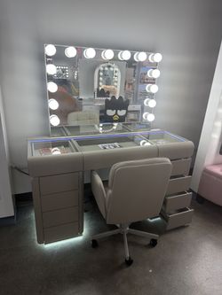 Glam vanity set same day delivery