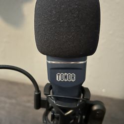 Mic For Sale: Toner Gaming And Podcast Mic. 