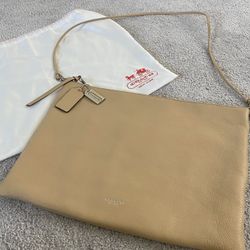Coach Handbag | Clutch | Shoulder Bag