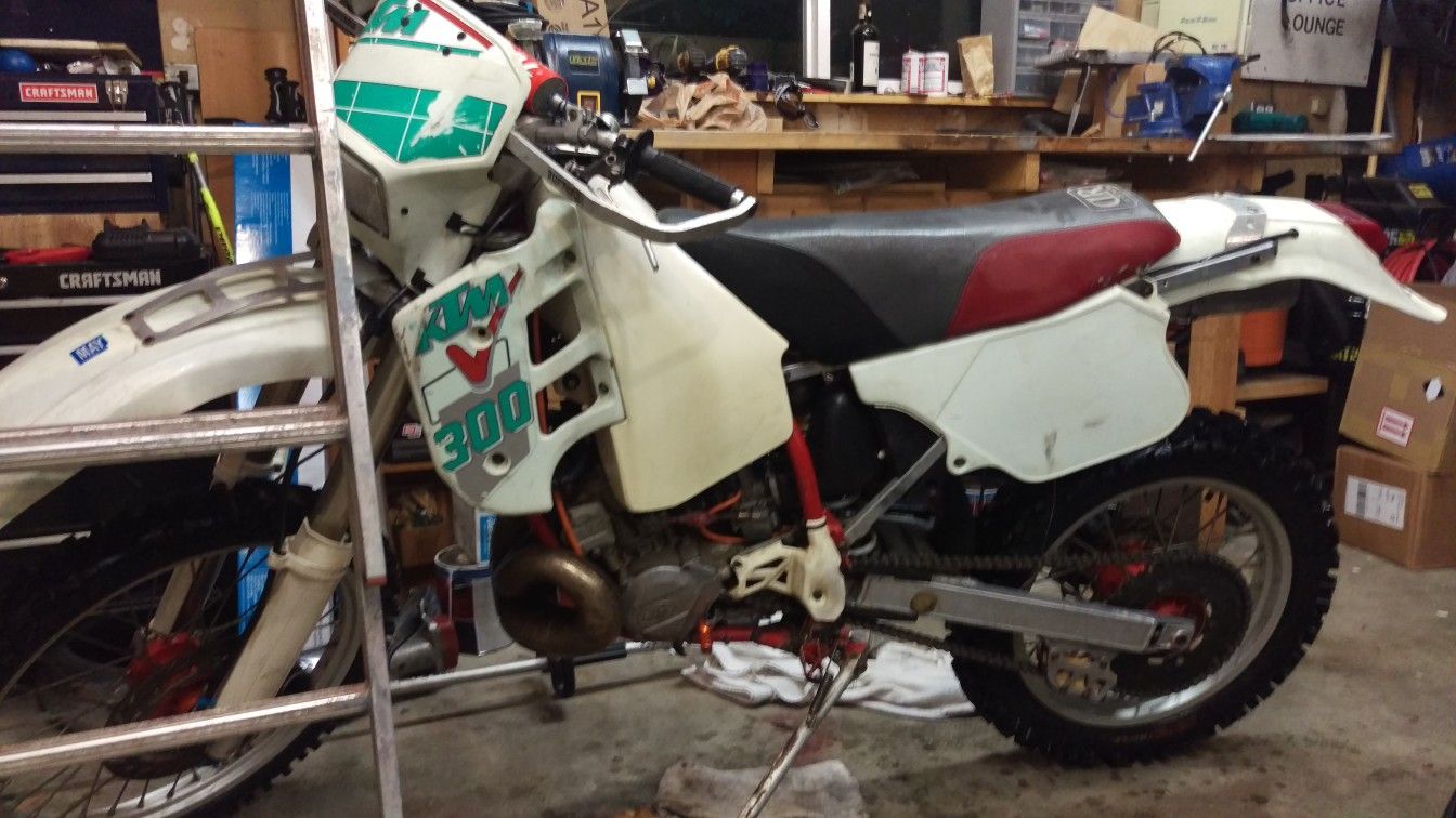 KTM 300 EXC 1991, Clean title, great shape!