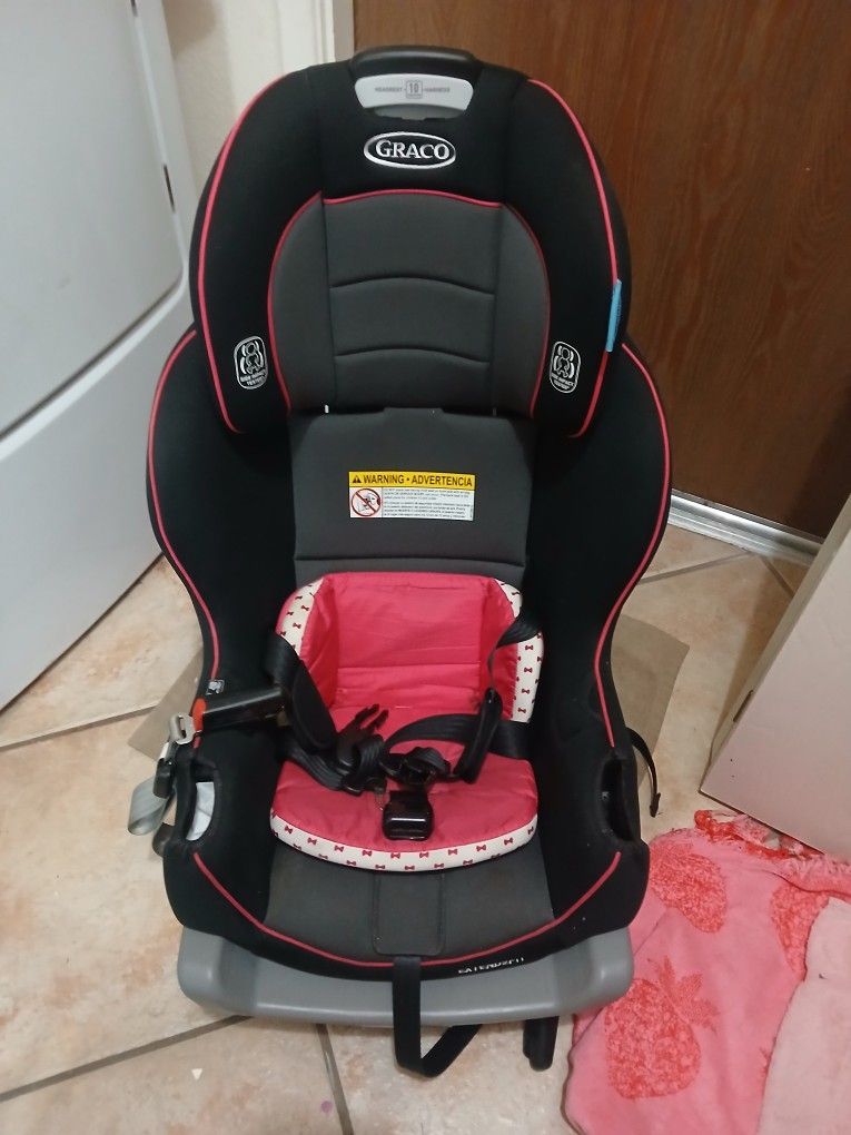 Graco Toddler girl Car Seat