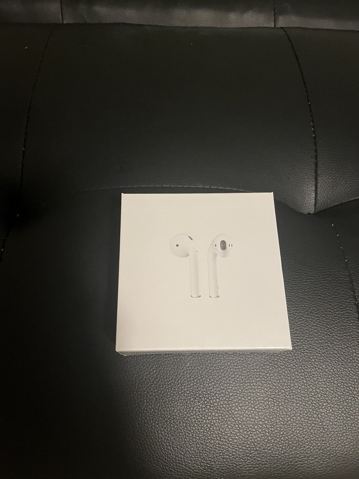 Apple AirPods 2nd Generation