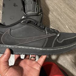 Air Jordan 1 Travis Scott Phantom