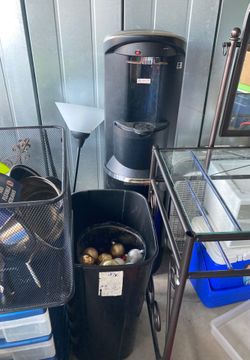 Water dispenser Lamp. Garbage can