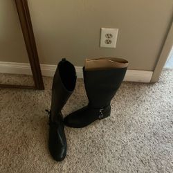 MK Boots Like New Size 8 Medium 