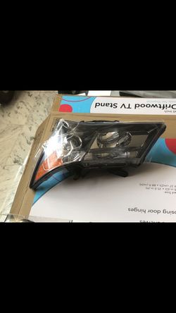 Excellent condition Acura MDX oem headlight 07,08,and 09