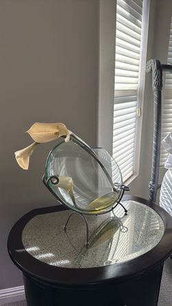 Glass vase