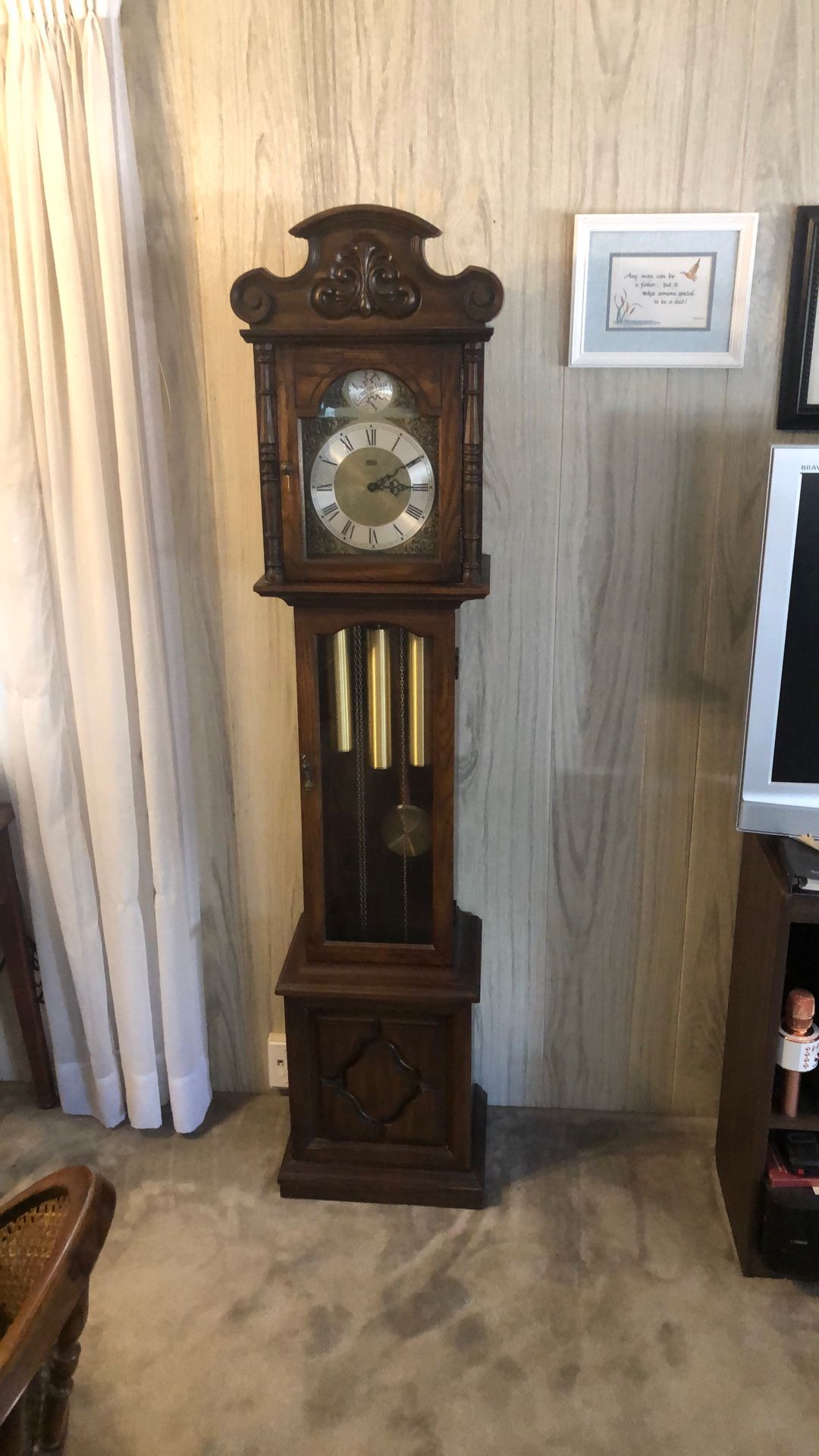 Bulova. Ridgeway Clock