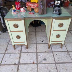 forniture and vintage items all x$70
