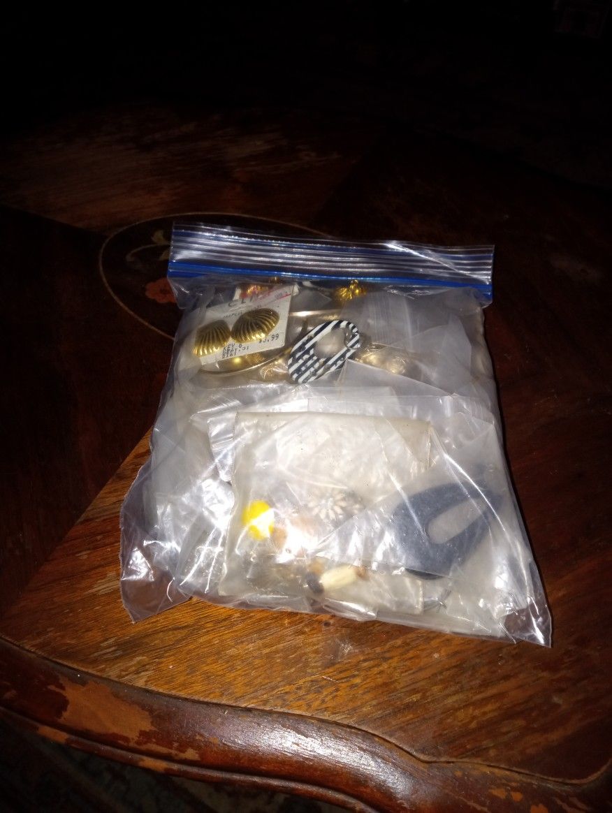 Three Bags Fashion Earrings Miscellaneous