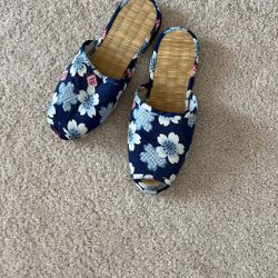 House Slippers 