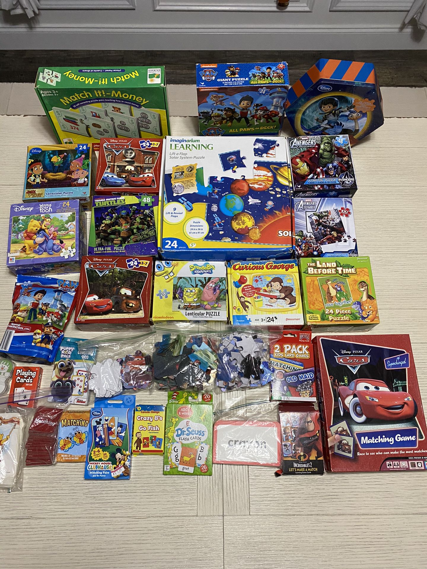 HUGE LOT OF KID'S PUZZLES, MATCHING GAMES, CARD GAMES AND FLASH CARDS