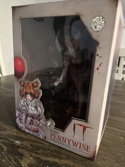 Pennywise Statue