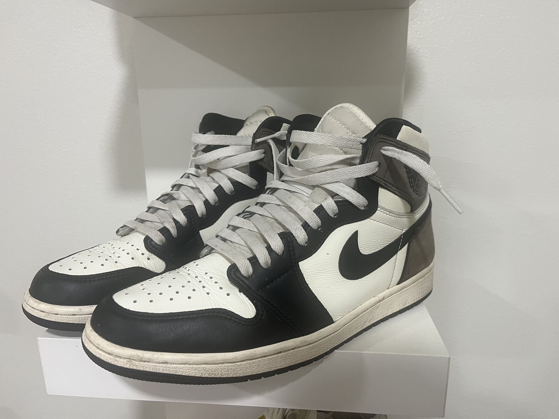Jordan 1 Mocha