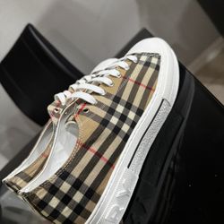 Burberry Shoes
