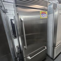 36" GE MONOGRAM BUILT IN BOTTOM FREEZER STAINLESS STEEL