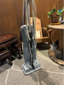 Oreck XL vacuum