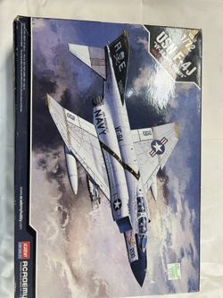 USN F-4J VF-84 “jolly rogers” model