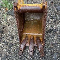 John Deere Bucket
