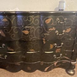 Dresser Antique