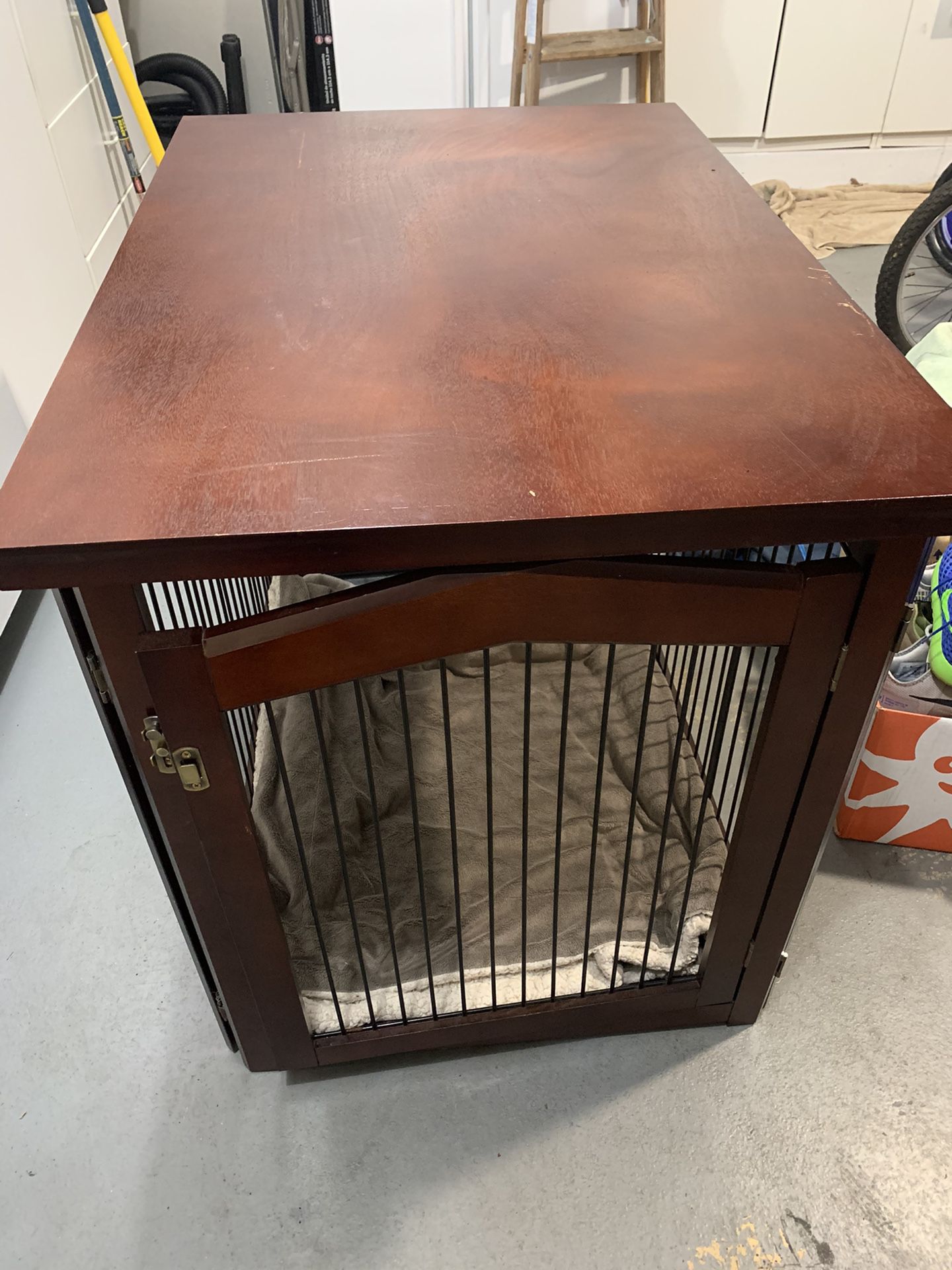 Quality, furniture-like dog kennel