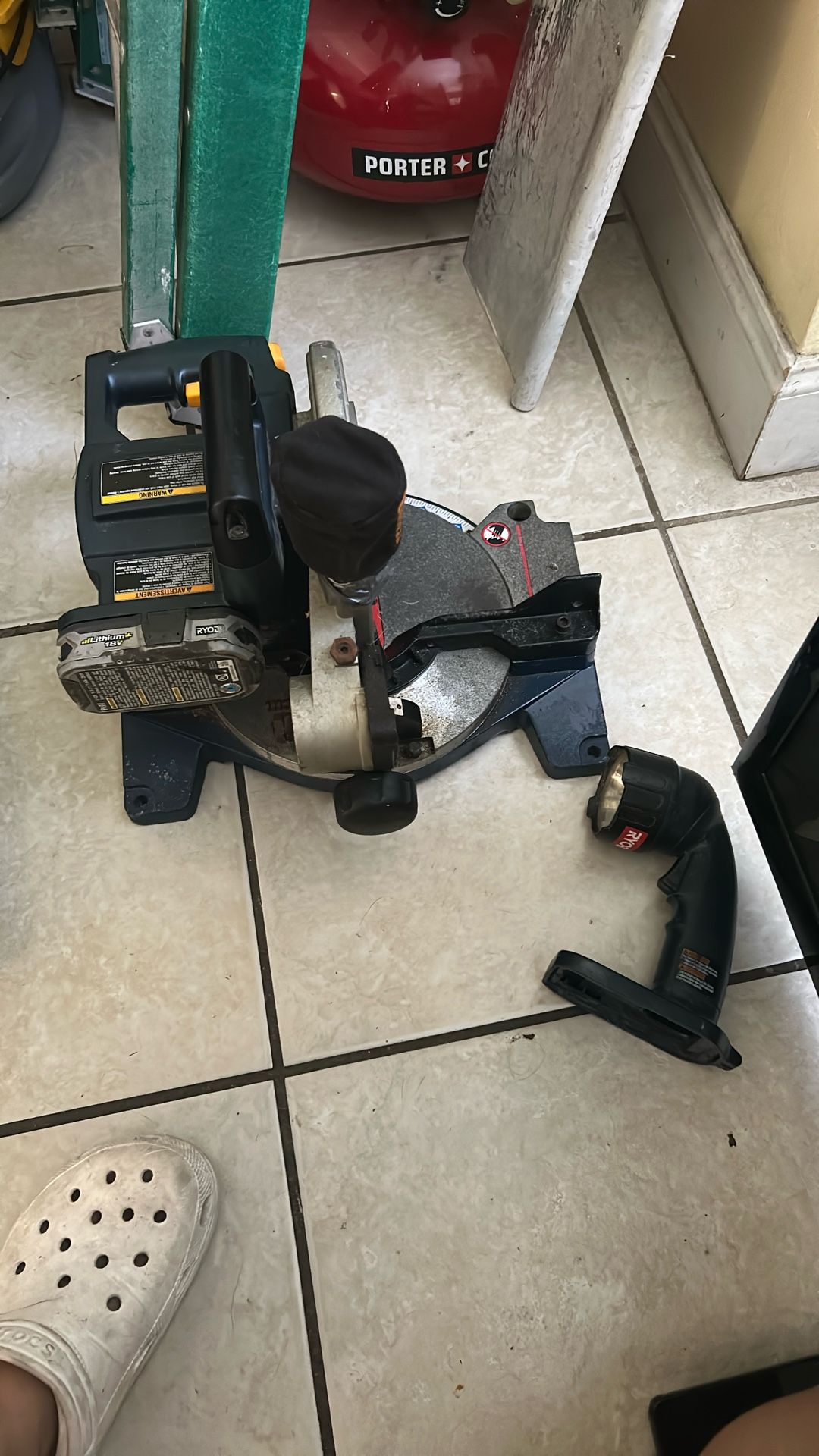 Ryobi Miter Saw Withryobi Flash Light & One Battery