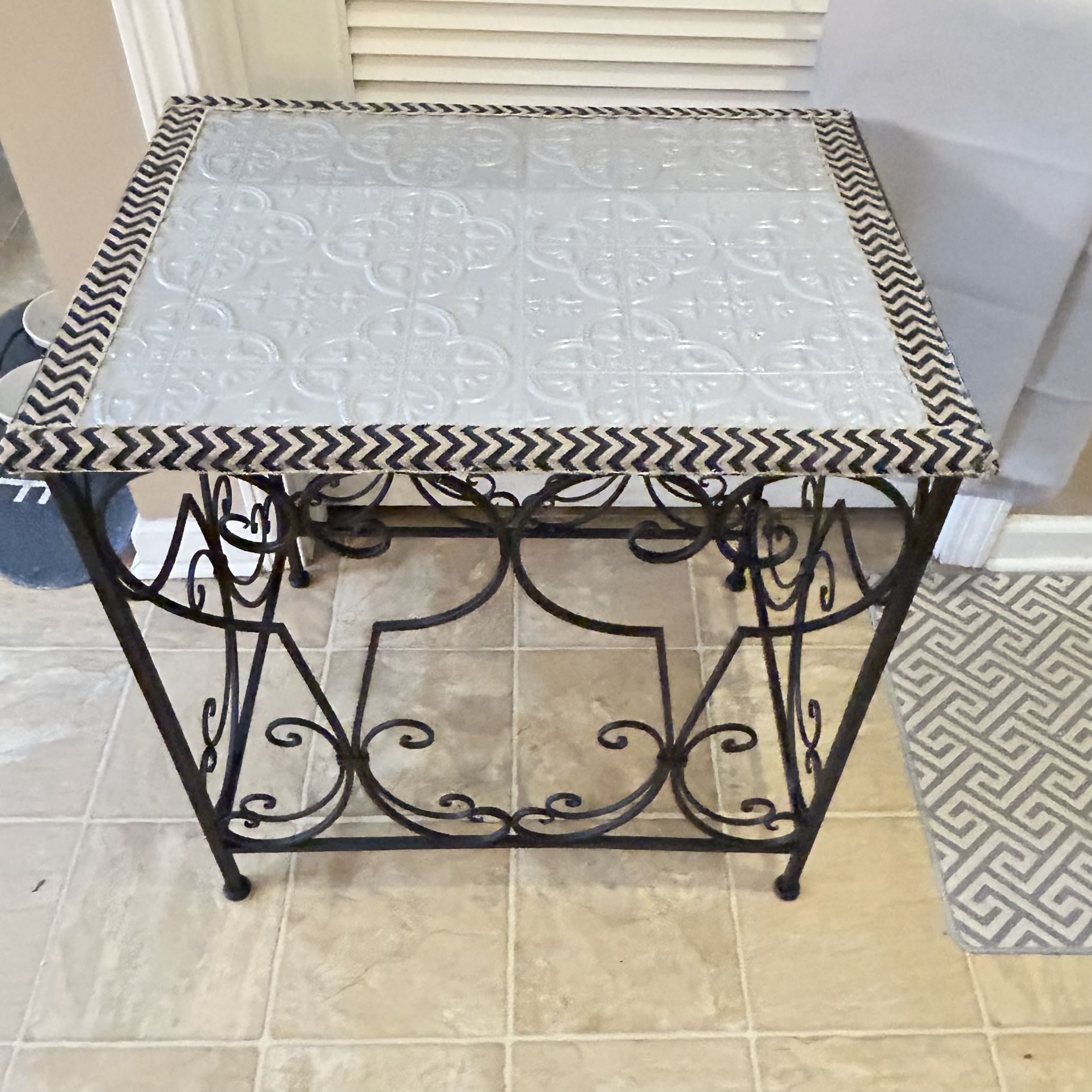 $10 Up Cycled Accent Table