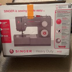 Singer Sewing Machine