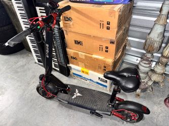 ENGWE Y600 Electric Scooter w/ Removable Seat