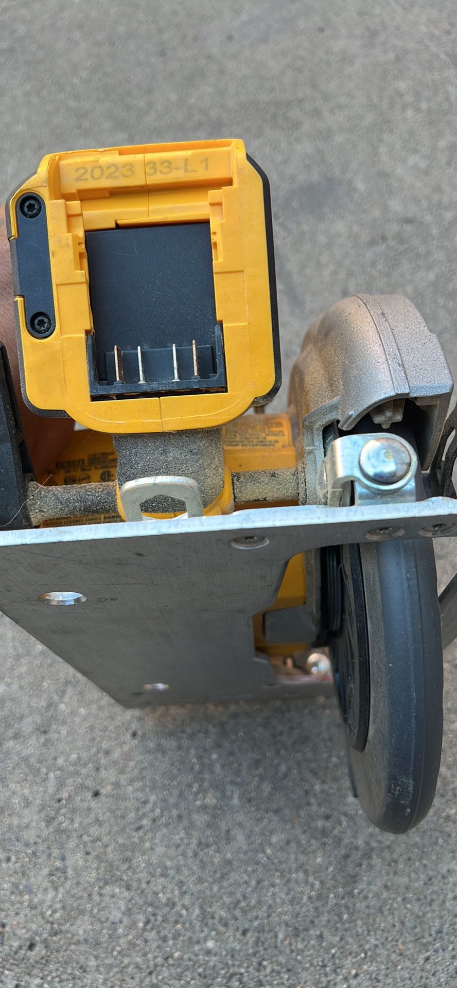 dewalt circular saw flexvolt