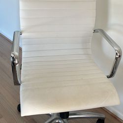White Leather and Chrome Office Chair 