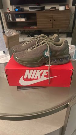 Nike Air Max DN (Olive green)