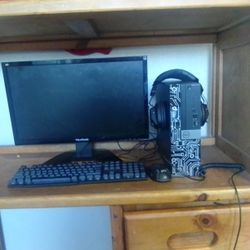 Dell Gaming Pc ,Includes Keyboard , Mouse and Headset Price Firm