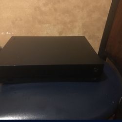 Xbox One X 1TB
