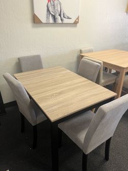 Dining Table with 4 Upholstered Chairs