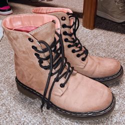 Charles Albert New YORK Pink Boots