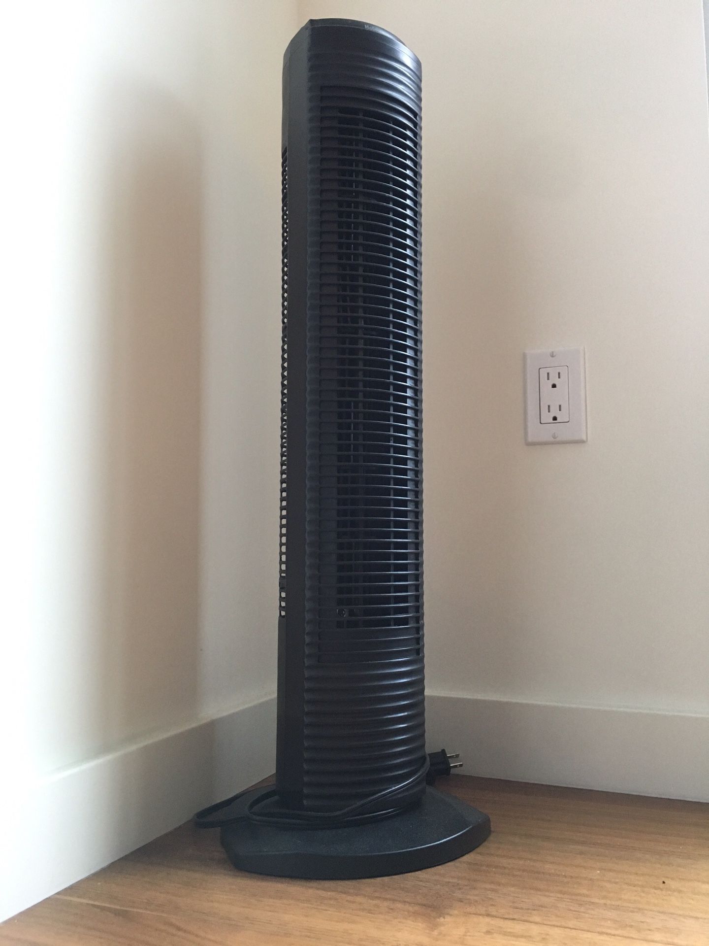 31" Oscillating Tower Fan Black - Holmes