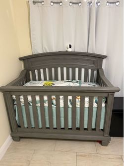 Crib and mattress accepting offers