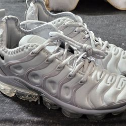 Women Nike Shoes Size 8