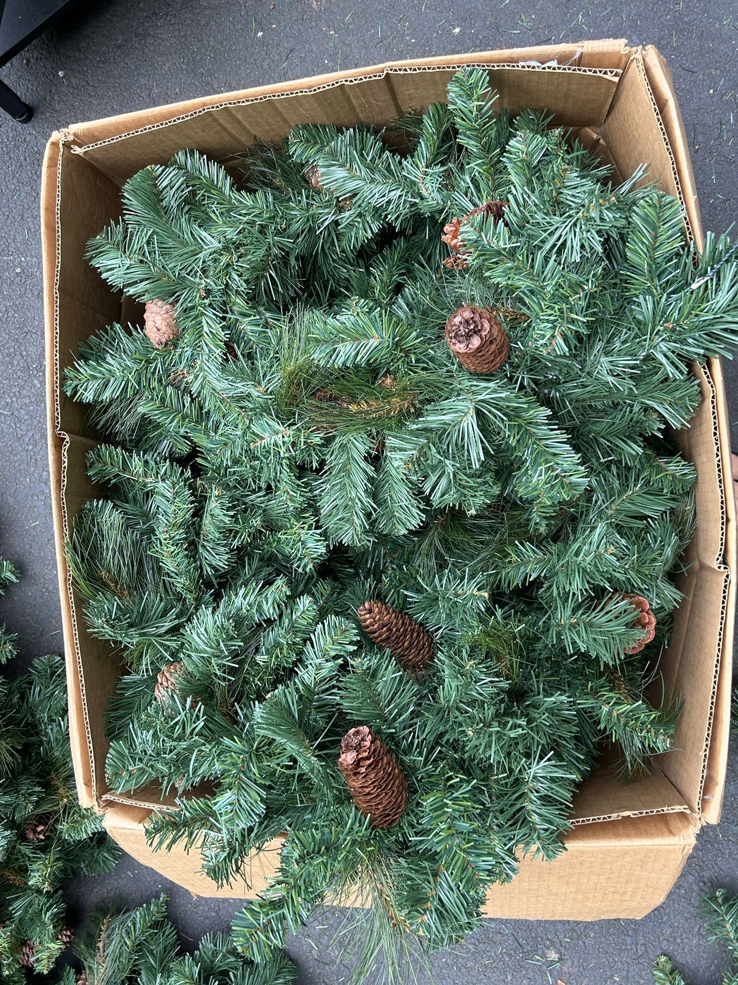 Xmas Garland, 75 Feet