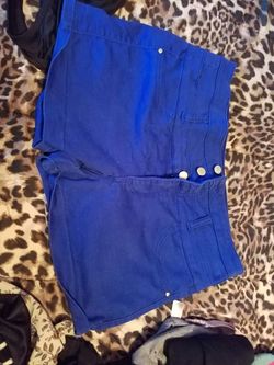 Size 10 stretchy high waisted shorts