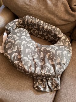 Breast friend nursing pillow