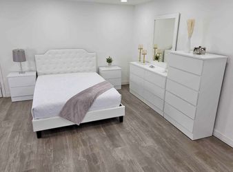 Bedroom Set.  Stylish And Comfort For Your Home! - Juego de cuarto ¡ Estilo y comodidad para su hogar!