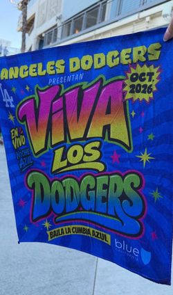Dodgers game 2 towels