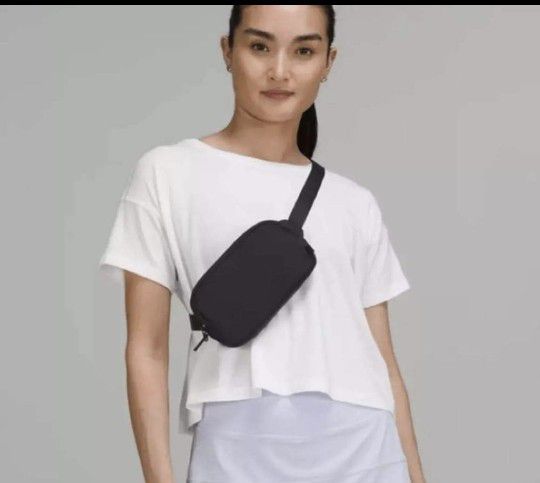 Lululemon Mini Belt Bag 