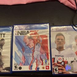 PS4 SONY BRAND NEW WITH 3 2022 GAMES