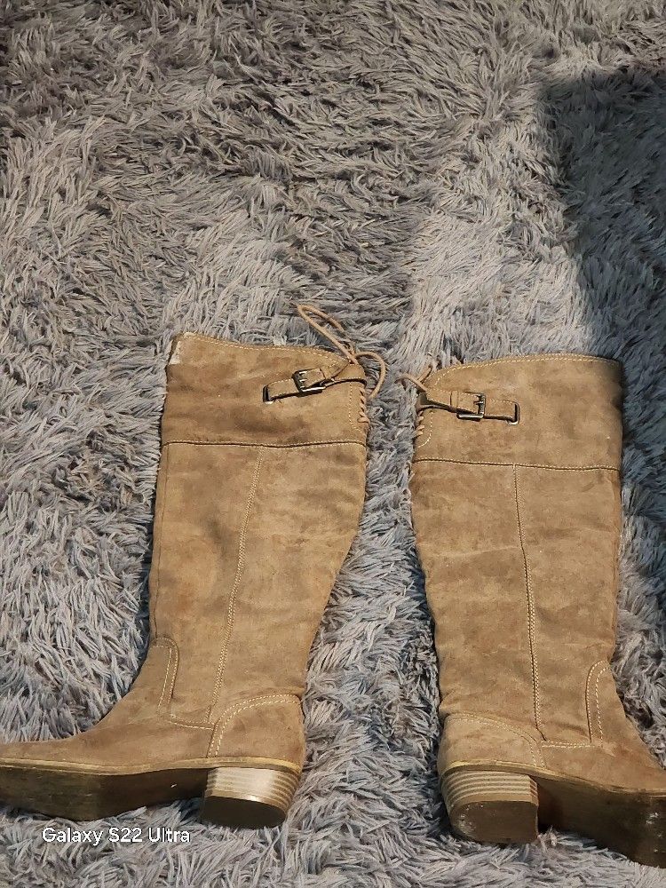 2 PAIRS OF HIGH END BOOTS