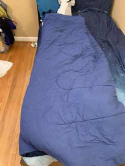 Twin bed Comforter - Reversible