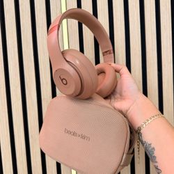 Beats Studio Pro By Kim Kardashian 